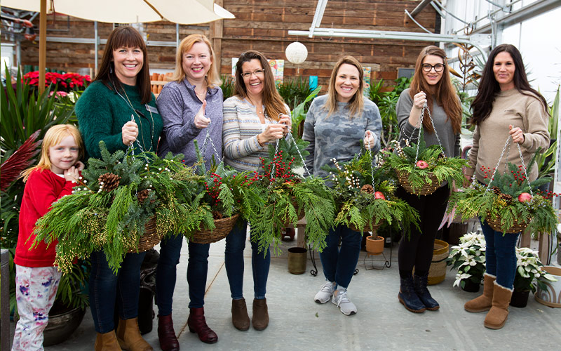 Hanging basket workshop taught by Sara Cimbalik